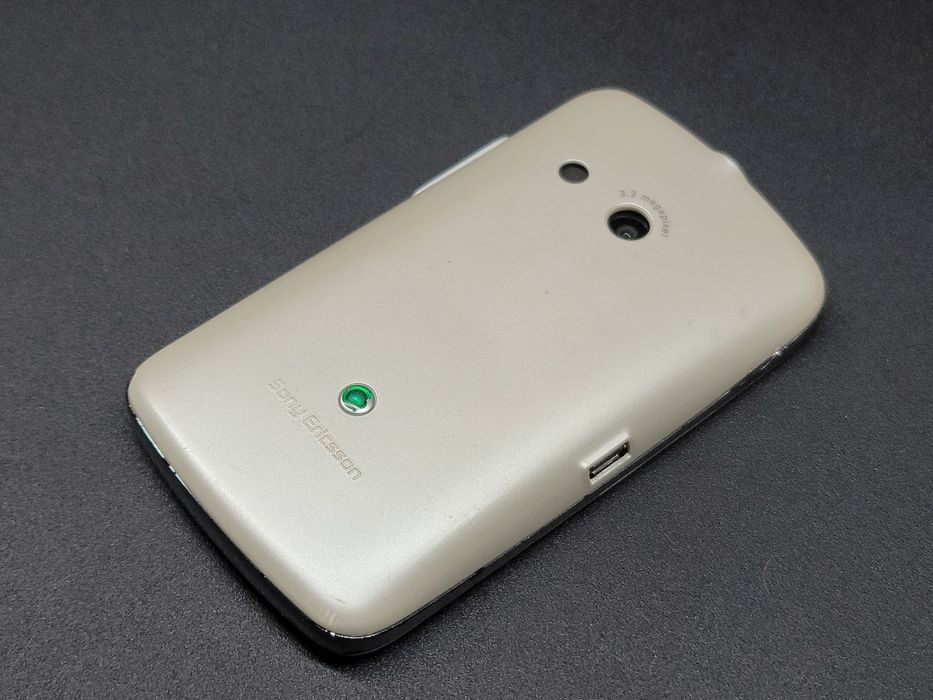 Sony Ericsson CK13i/Sony Ericsson TXT