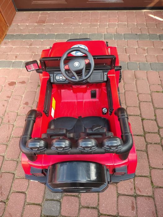Samochodzik dziecięcy Jeep 4WD cabrio