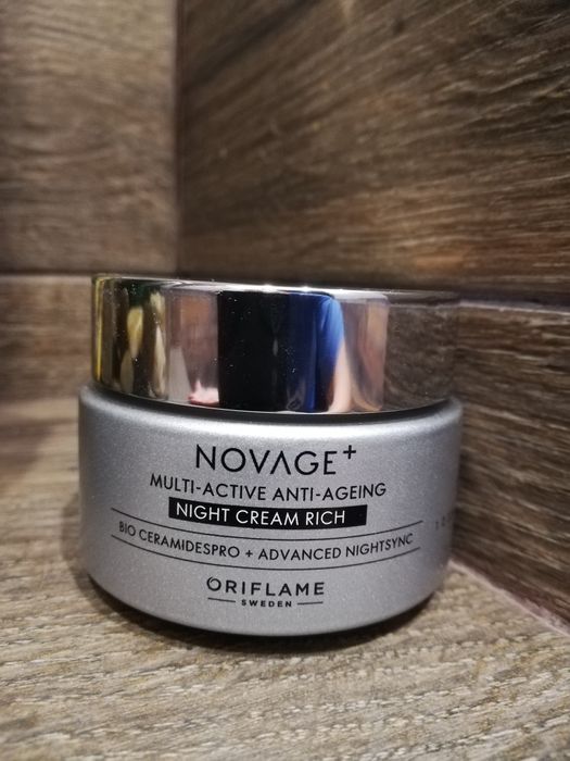 Multiaktywny krem na noc Novage