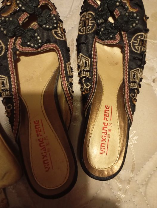 Sapatos e mala comprados em Shanghai