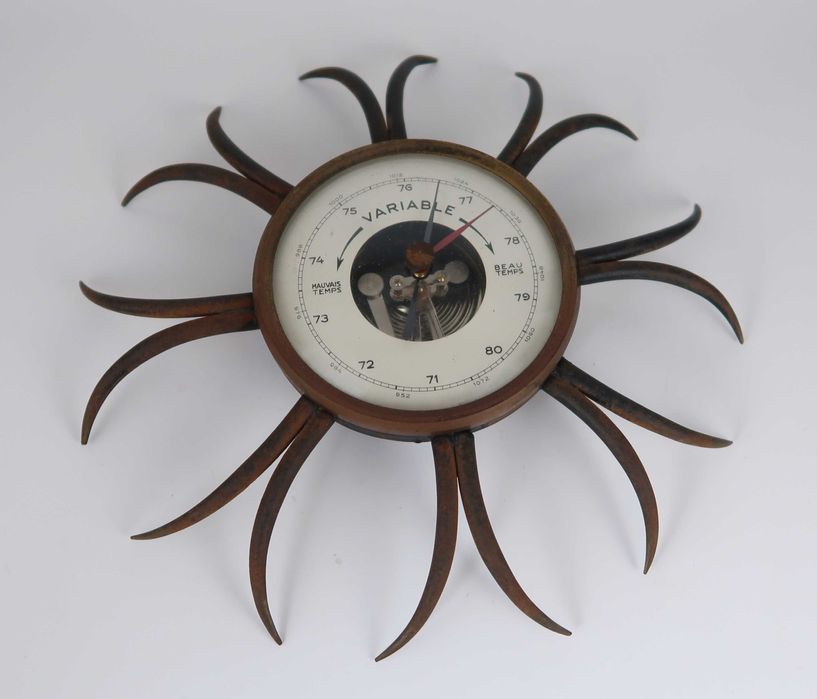 Barômetro Sol antigo em ferro forjado