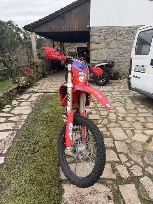 Beta RR 4T 390 - Muitos Extras