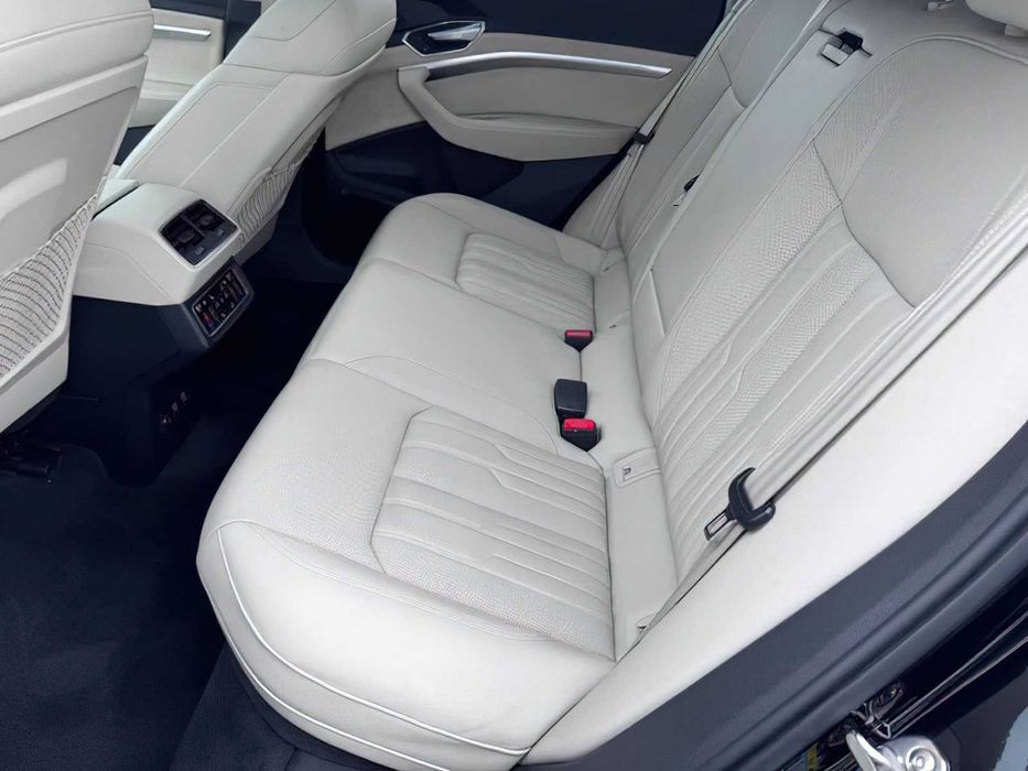 Audi e-tron quattro Prestige      2019