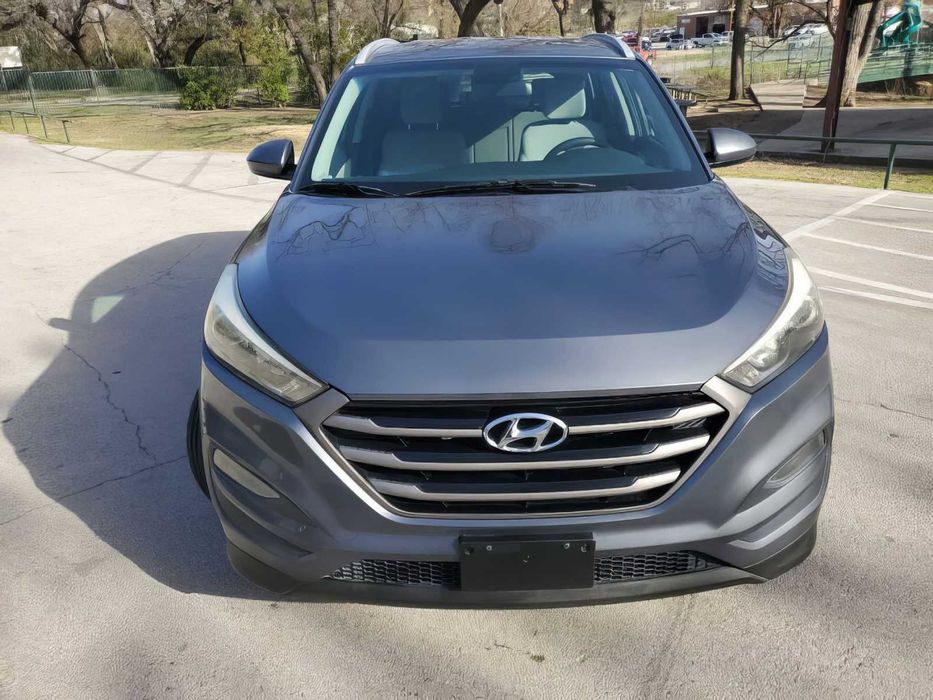 Hyundai Tucson      2016