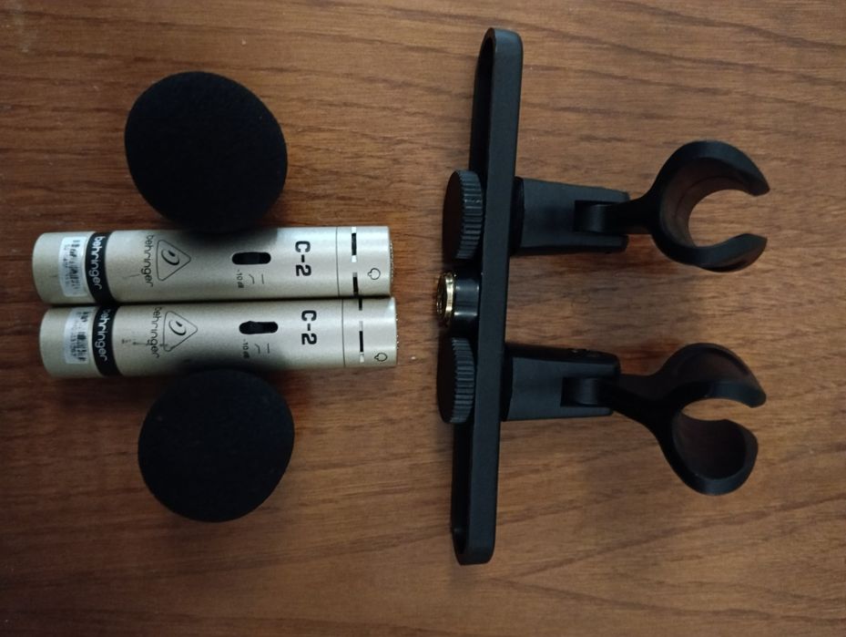 2 microfones condenser Behringer e set