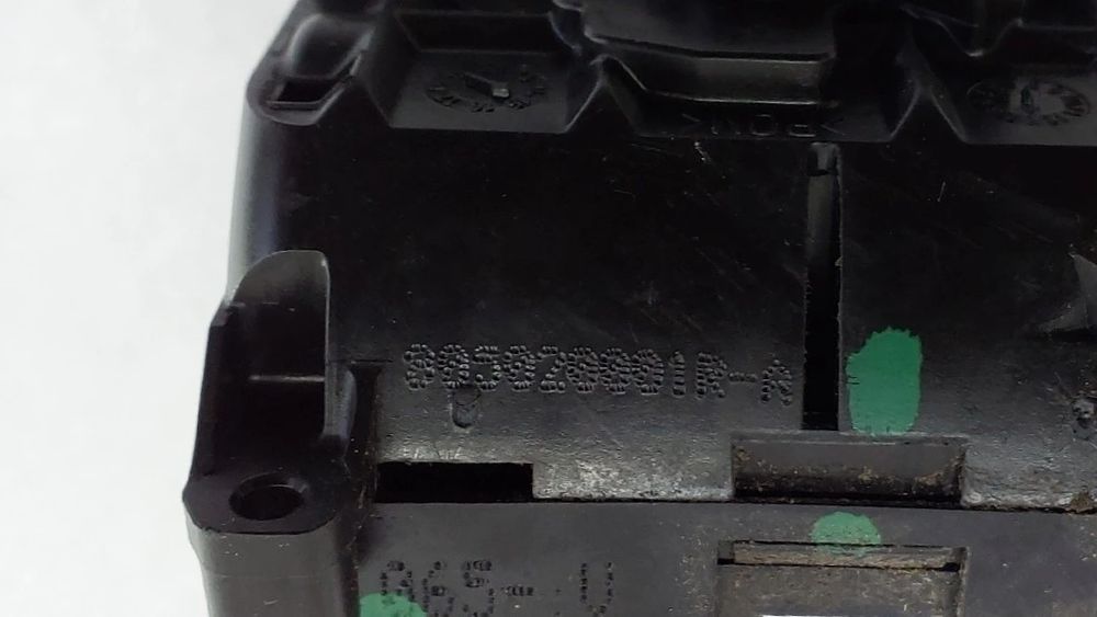 Fechadura / fecho porta frente direito RENAULT Megane III (BZ0_)