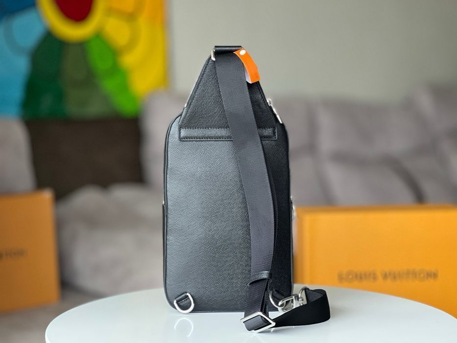 Louis Vuitton avenue сумка слинг слингбэк мужская кожаная черная