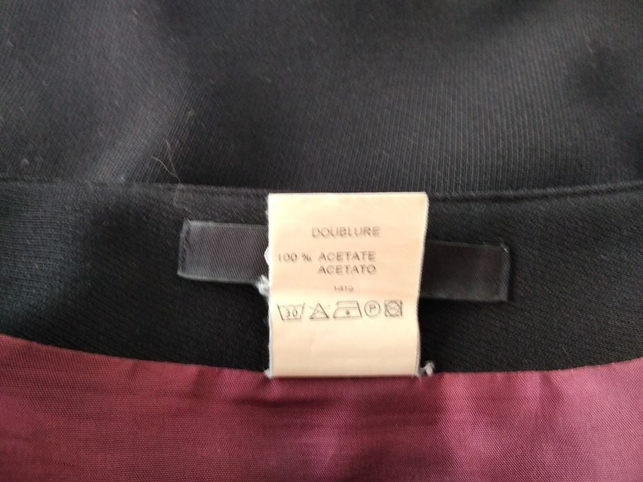 Linda saia curta preta