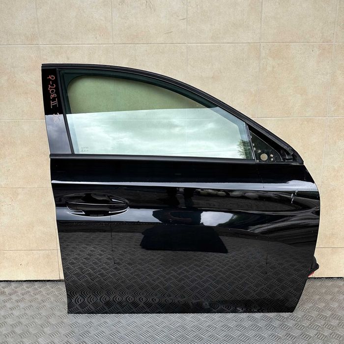 Peugeot 208 ii двері