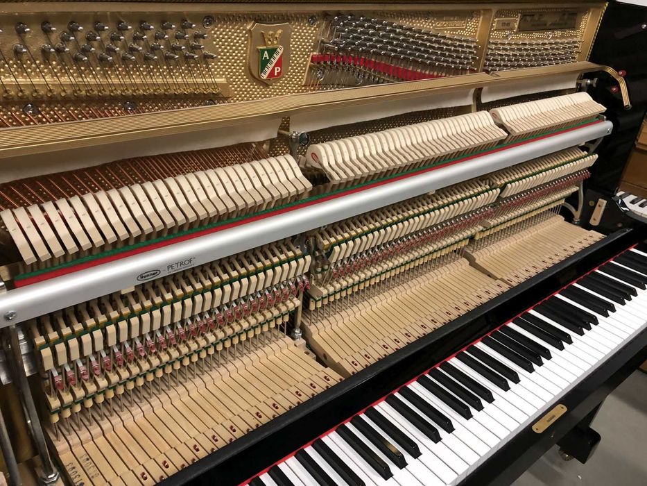 Pianino koncertowe Petrof P125 czarne