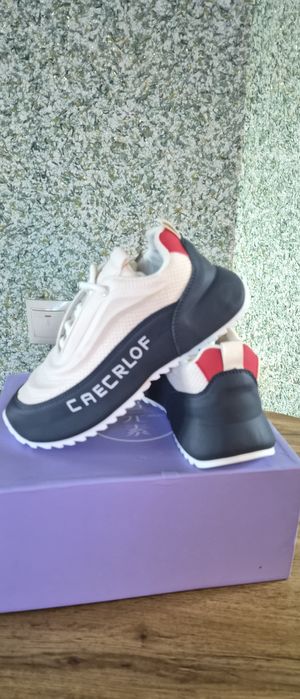 Кросівки. Кросовки  унисекс