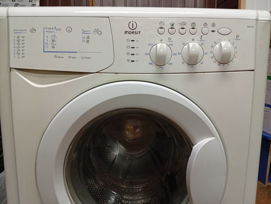 Стиральная машина Indesit Италия