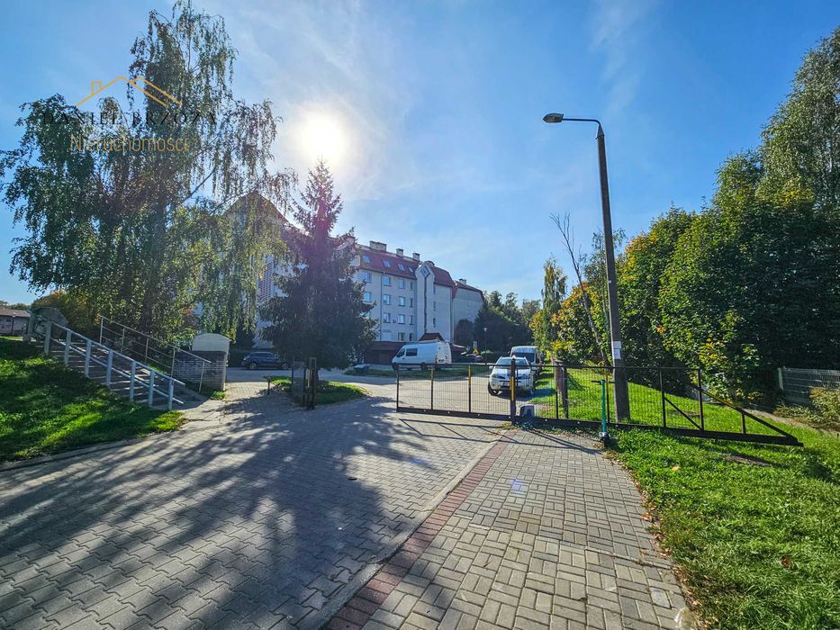 Garaż do wynajęcie/ prąd/ automatyczna brama/ zamknięte osiedle/ Pstrowskiego - Więcej