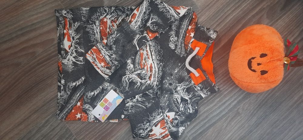 Кофта нова 2-3р..