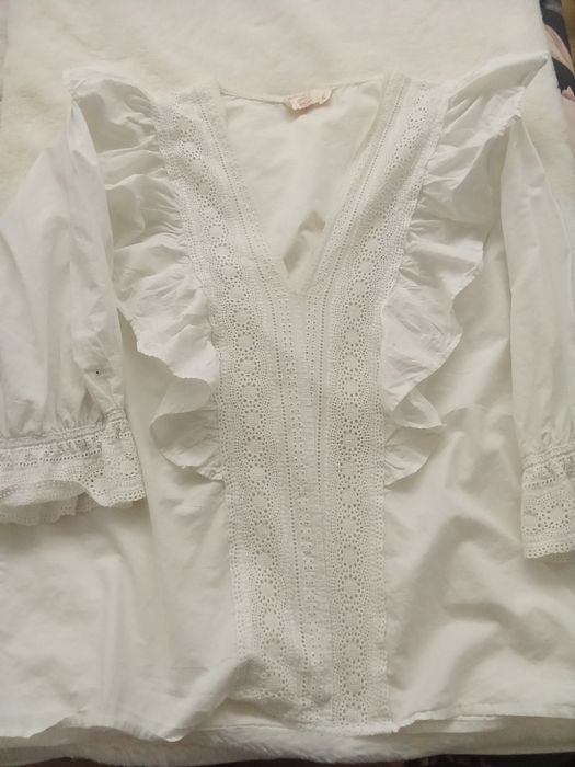 Vestido, mala e blusa como novos