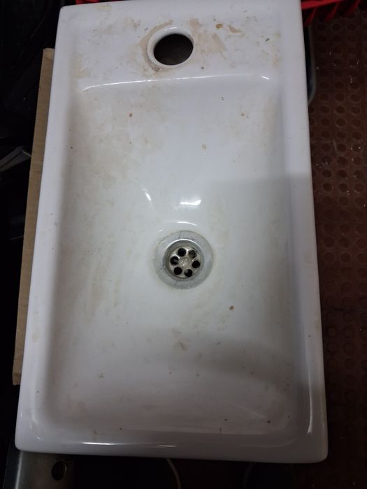 Lavatório sanitana pequeno