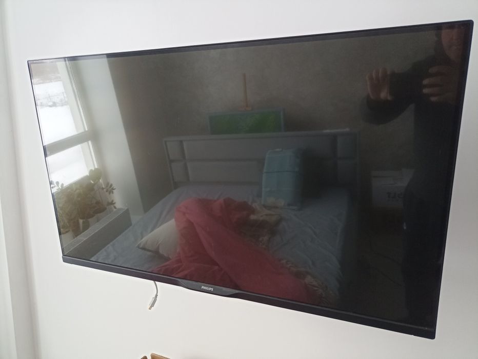 Телевизор Philips 42