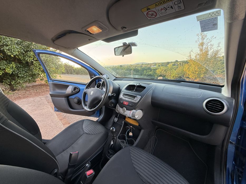Peugeot 107 1.0 Active – 2015 | Gasolina | 5 PORTAS