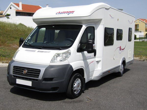 Challenger Genesis 36 Cama Francesa e Cama Basculante