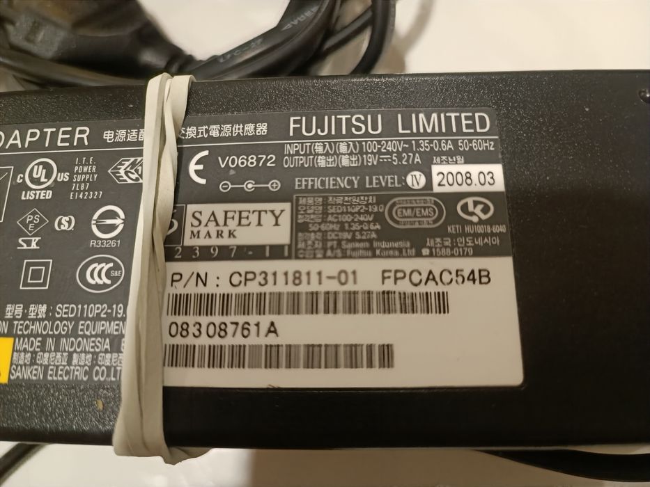 Oryginalny zasilacz FUJITSU 19V 5,27A 100W  wtyk 5,5x2,5mm