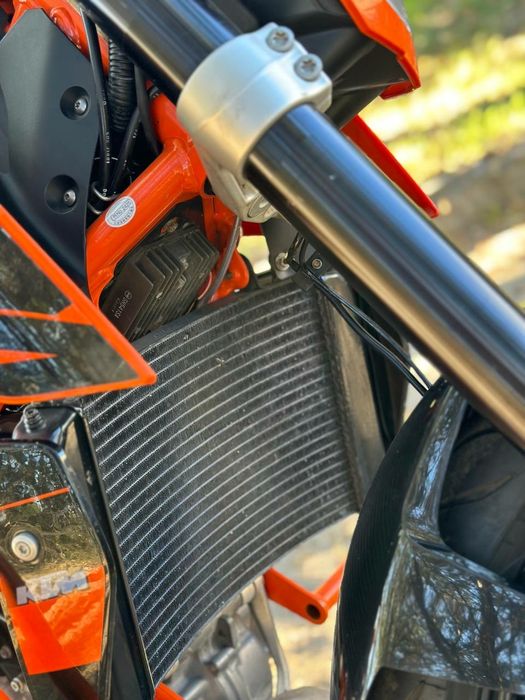KTM DUKE 690 в доброму стані