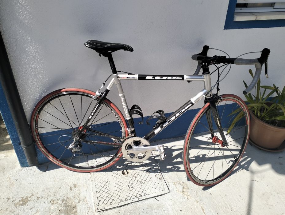 Bicicleta de carbono look