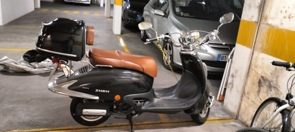 ZNEN Vitoria 125cc (2016) - APENAS 2 000 KM !