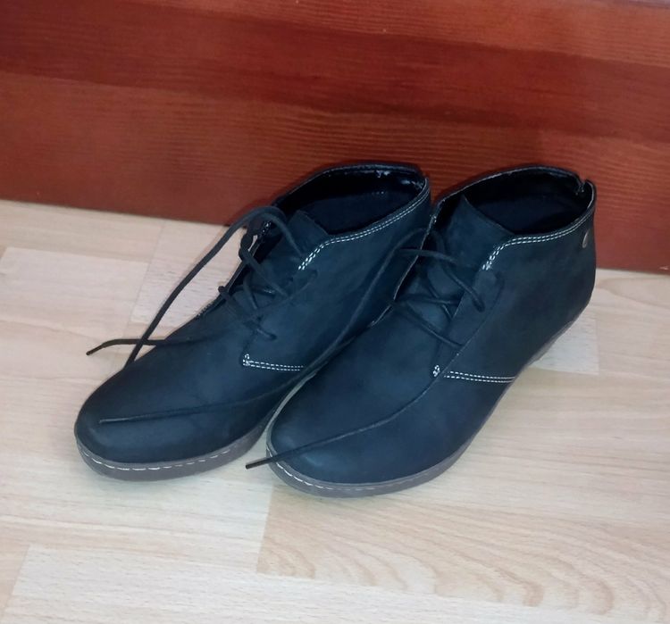 Ботинки. Кожаные . Производство Clarks shoes.Размер 37 - 36.5.