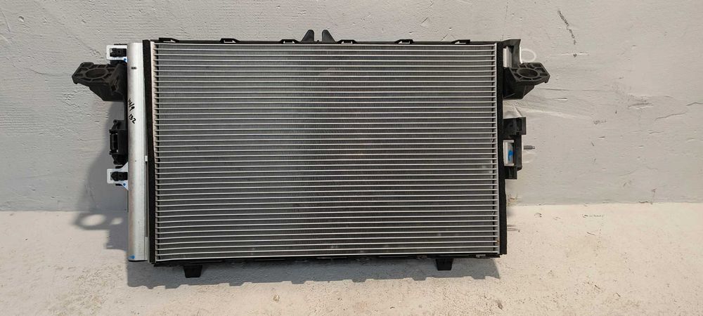 Tesla 3 Y рест дорест касета радіаторів радіатор люверс дифузор