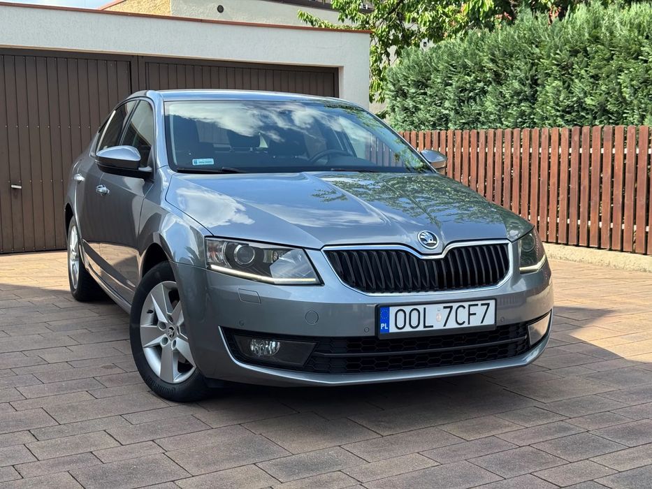 Skoda Octavia 1.4 TSI - 140KM - bezwypadkowa - bi-Xenon - sedan - bardzo zadbana