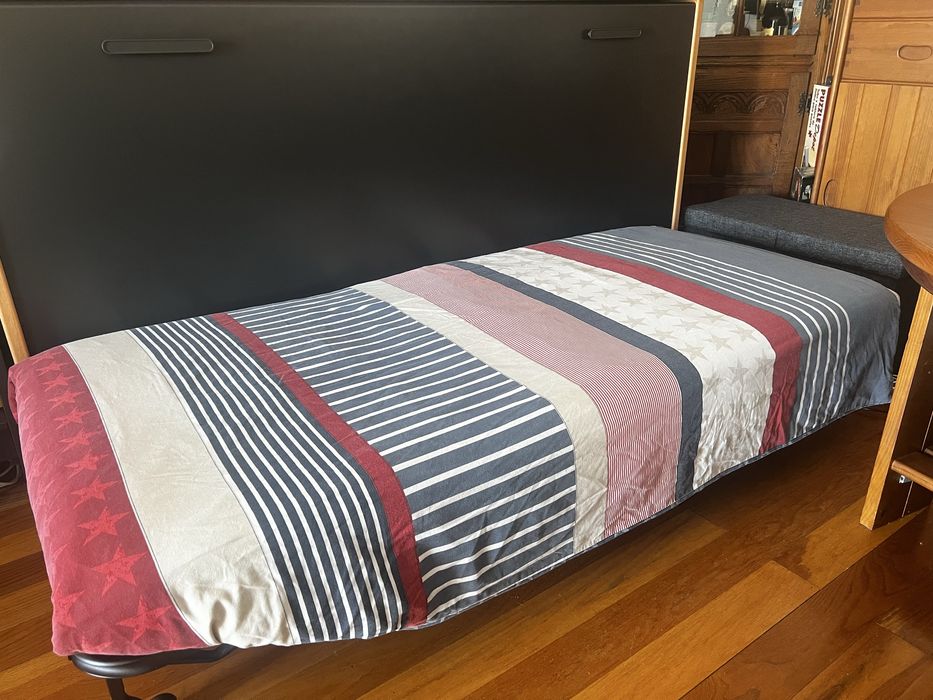 Poltrona-cama LYCKSELE com capa cinzenta