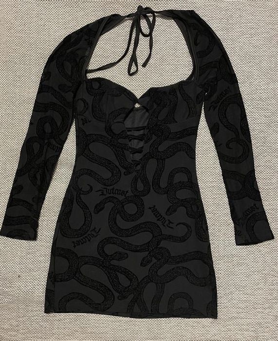 Святкова міні скуня по фігурі