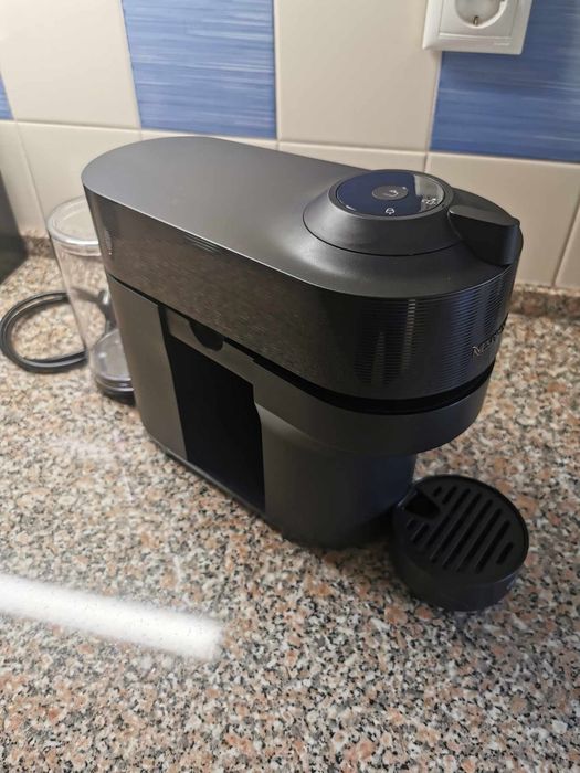 Máquina de café Nespresso nova