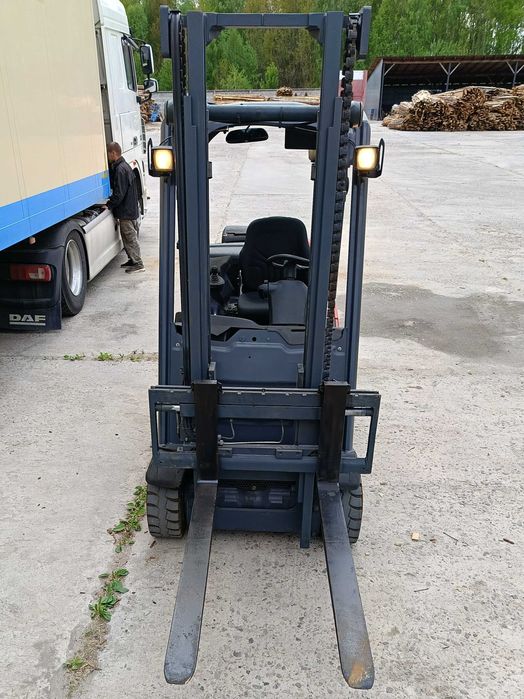 Продам погрузчик Linde H20T 2007