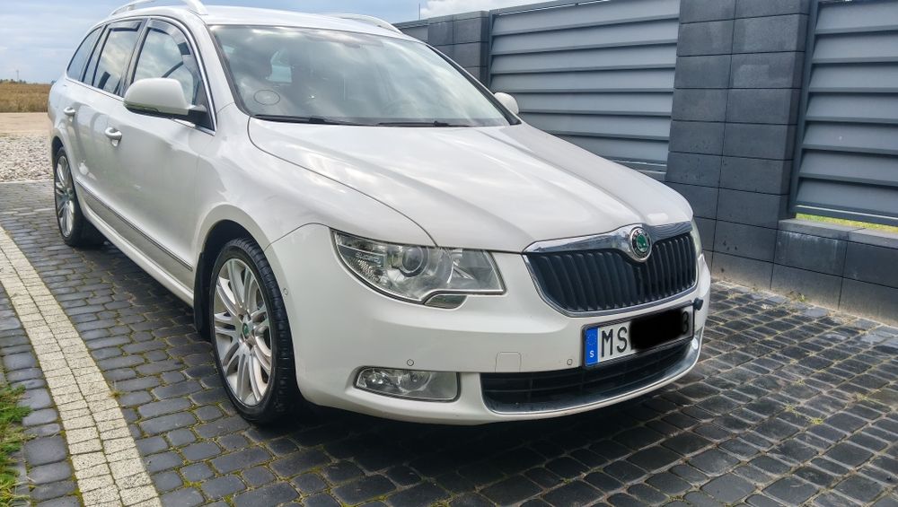 Skoda suberb 2012//2.0 disel 4x4