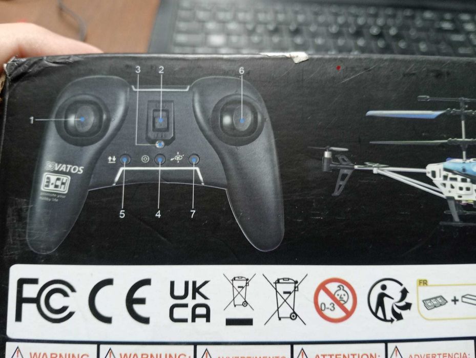 Título: Helicóptero R/C VATOS YD-927 (2.4GHz)–NOVO na Caixa+Suplentes