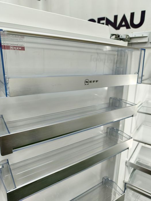 Вбудований двокамерний холодильник Neff Siemens hyperFresh plus, Germany, A+++