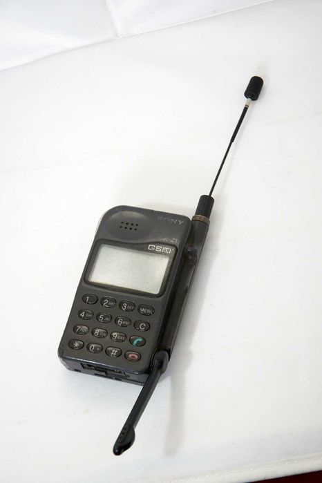 Telemovel Sony CMD-Z1