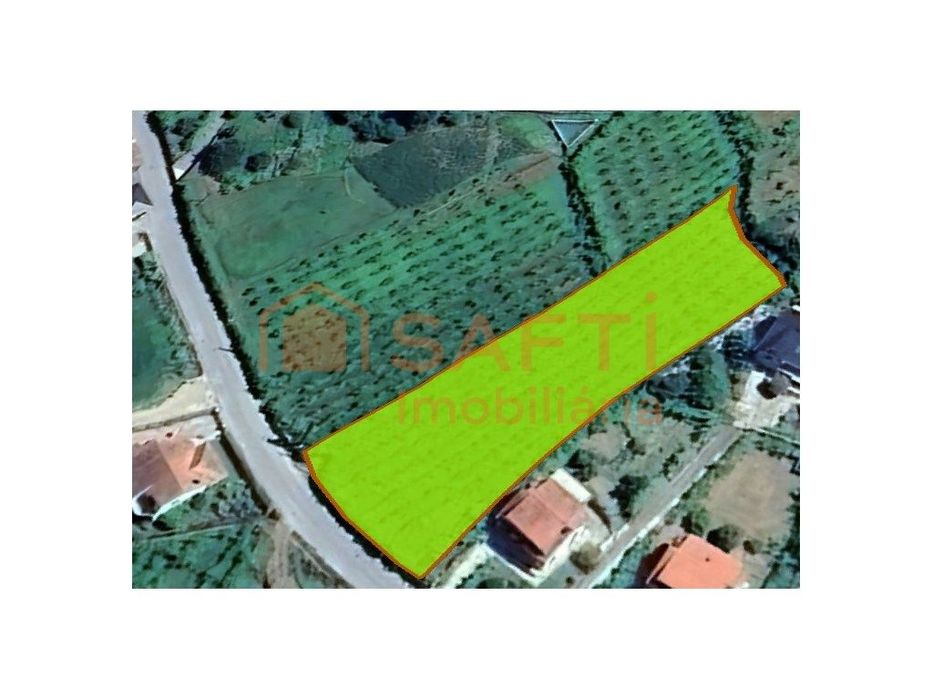 Terreno construtivo, com ótimos acessos — Vila E Roussas, Viana do Castelo