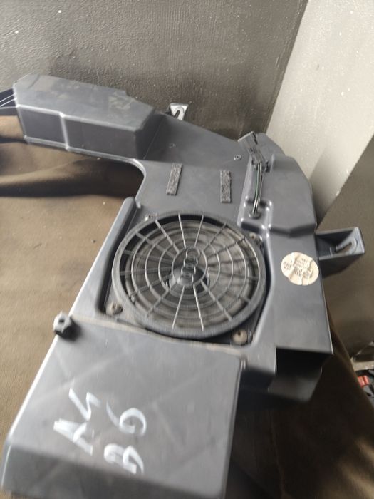 Subwoofer samochodowy radio audi A4 b6 b7 kombi