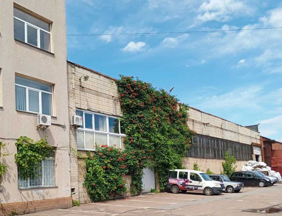 Продаж комерційної нерухомості 1200м2 Берестейська БЕЗ КОМІСІЇ