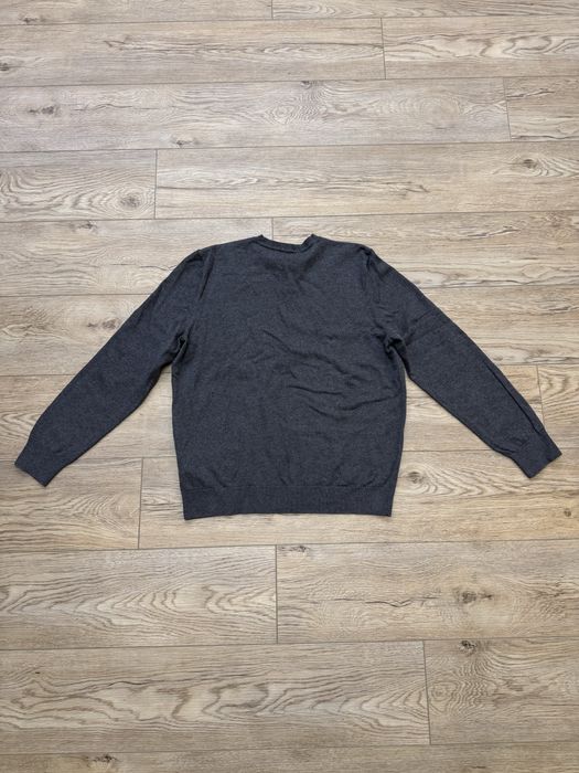 Szary 100% bawełna elegancki sweter z logo dekold V Mustang rozmiar L