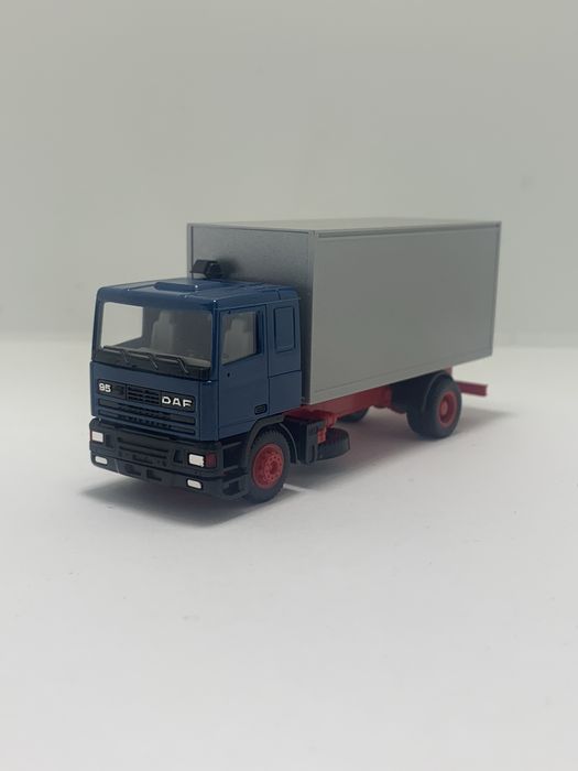 DAF 95 da Herpa escala 1/87
