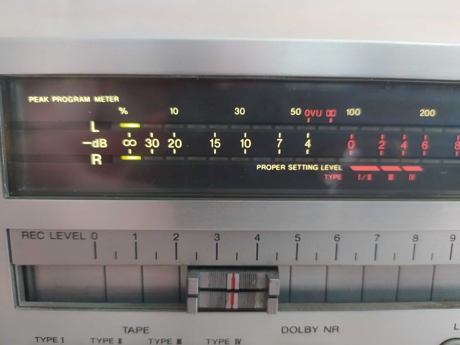 Продам кассетную деку Sony TC-FX 5