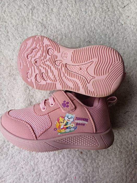 Śniegowce 32 , 33 , 34 , 35 nowe