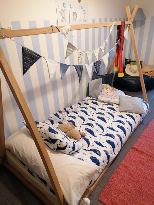 Cama Montessori em óptimas condições.