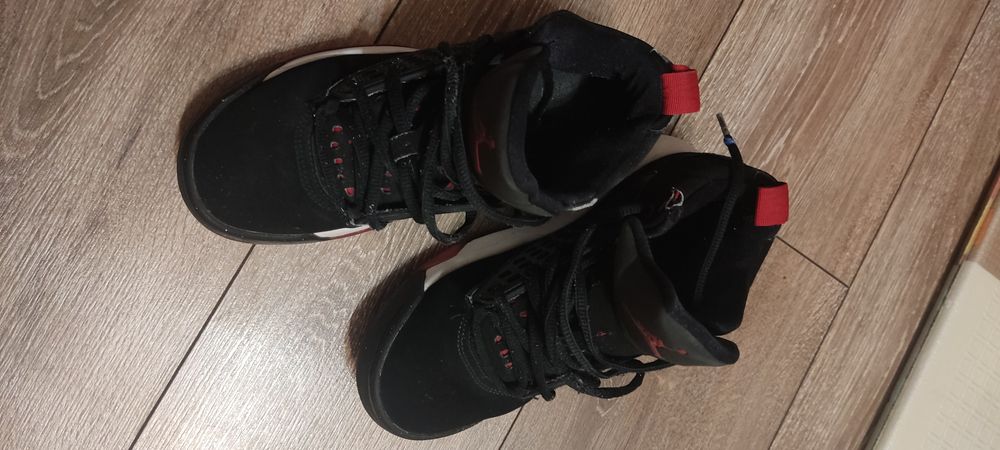 Кросівки Демі. 36.5р.