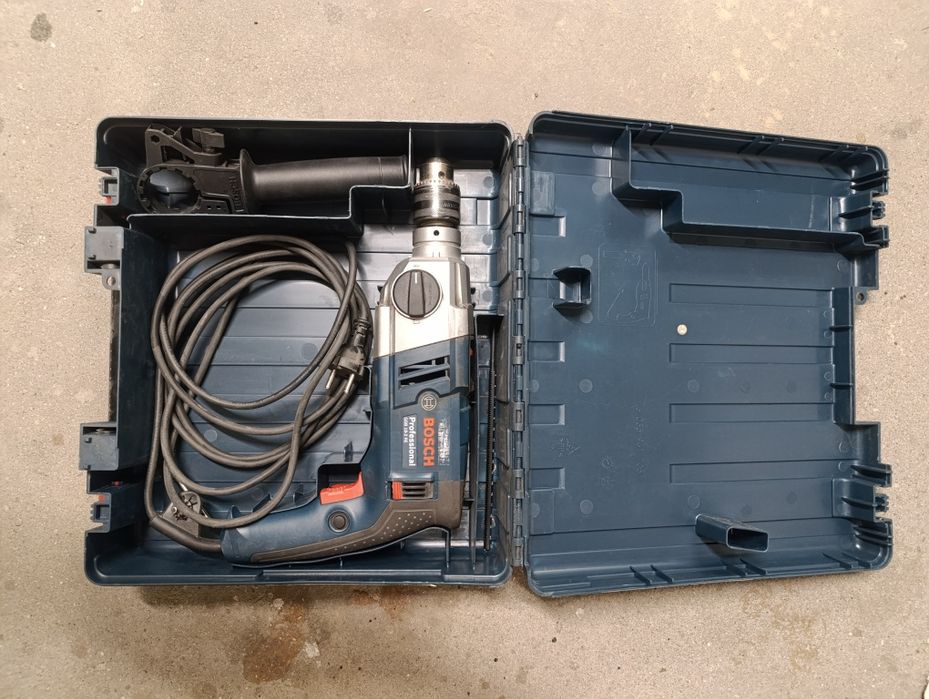 Wiertarka Udarowa  BOSCH 800W GSB 18-2 RE WALIZKA