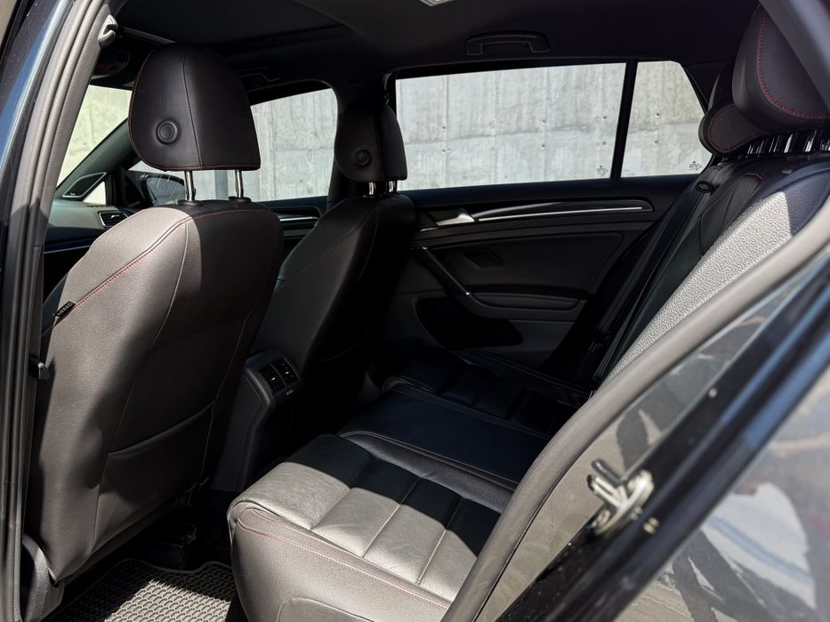 Оренда Volkswagen Golf GTI, Прокат авто Київ, Аренда авто Киев
