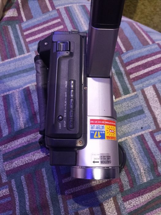 Видеокамера Sony Handycam CCD-TR728E PAL.